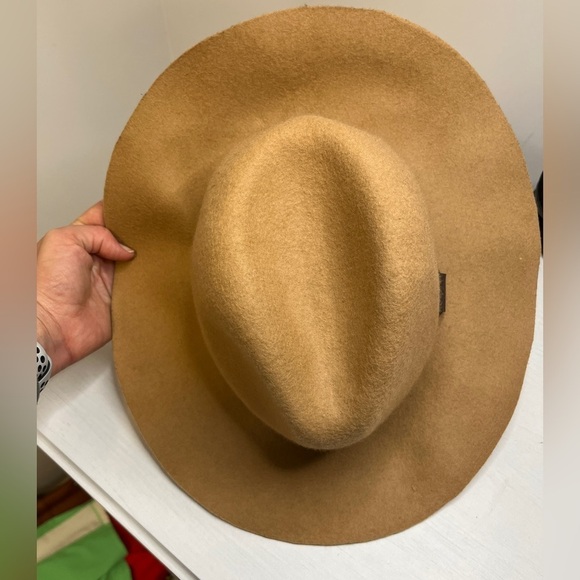 Express Tan with Grosgrain Ribbon Felt Hat - Picture 9 of 12